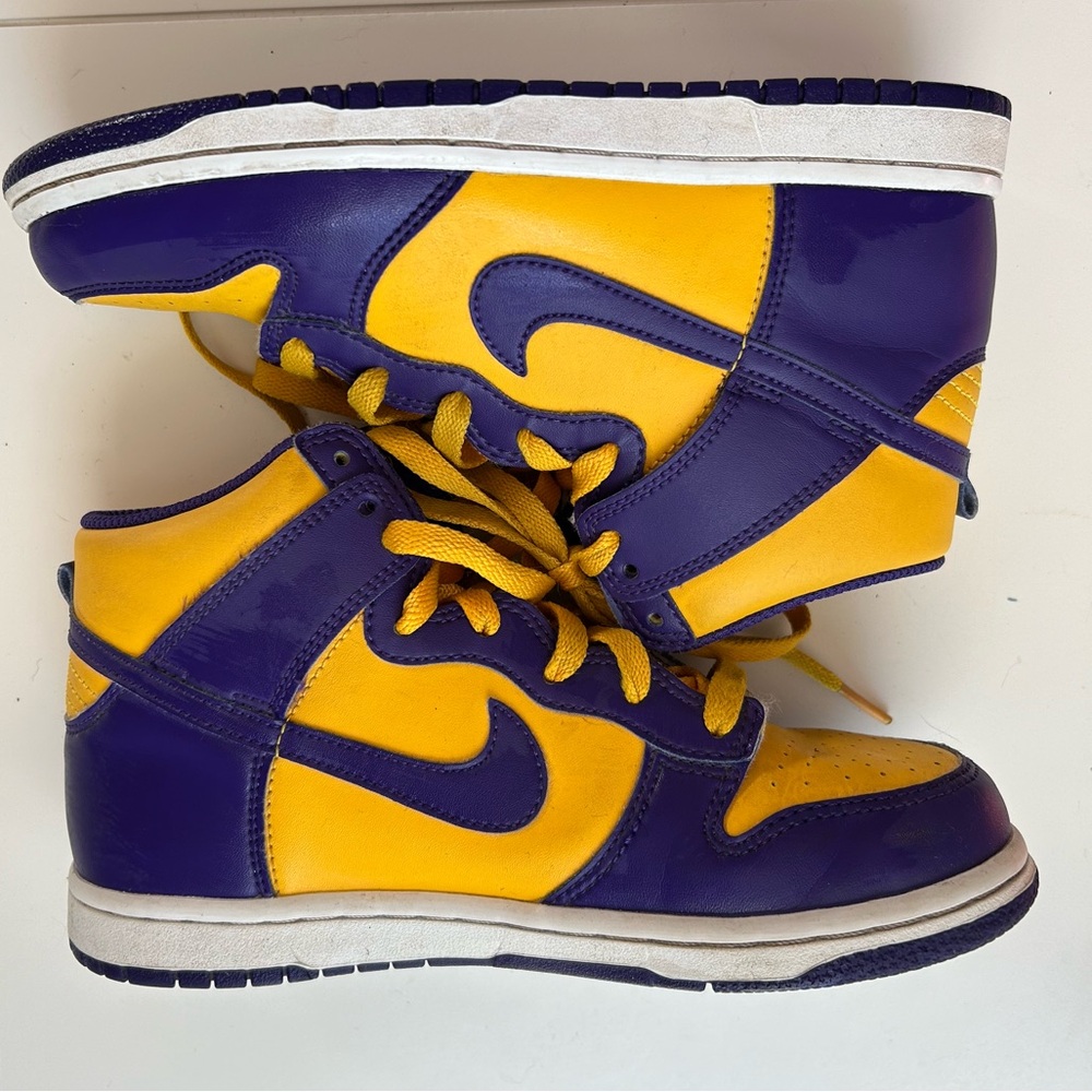 Nike Kids Sneakers in Purple and Yellow